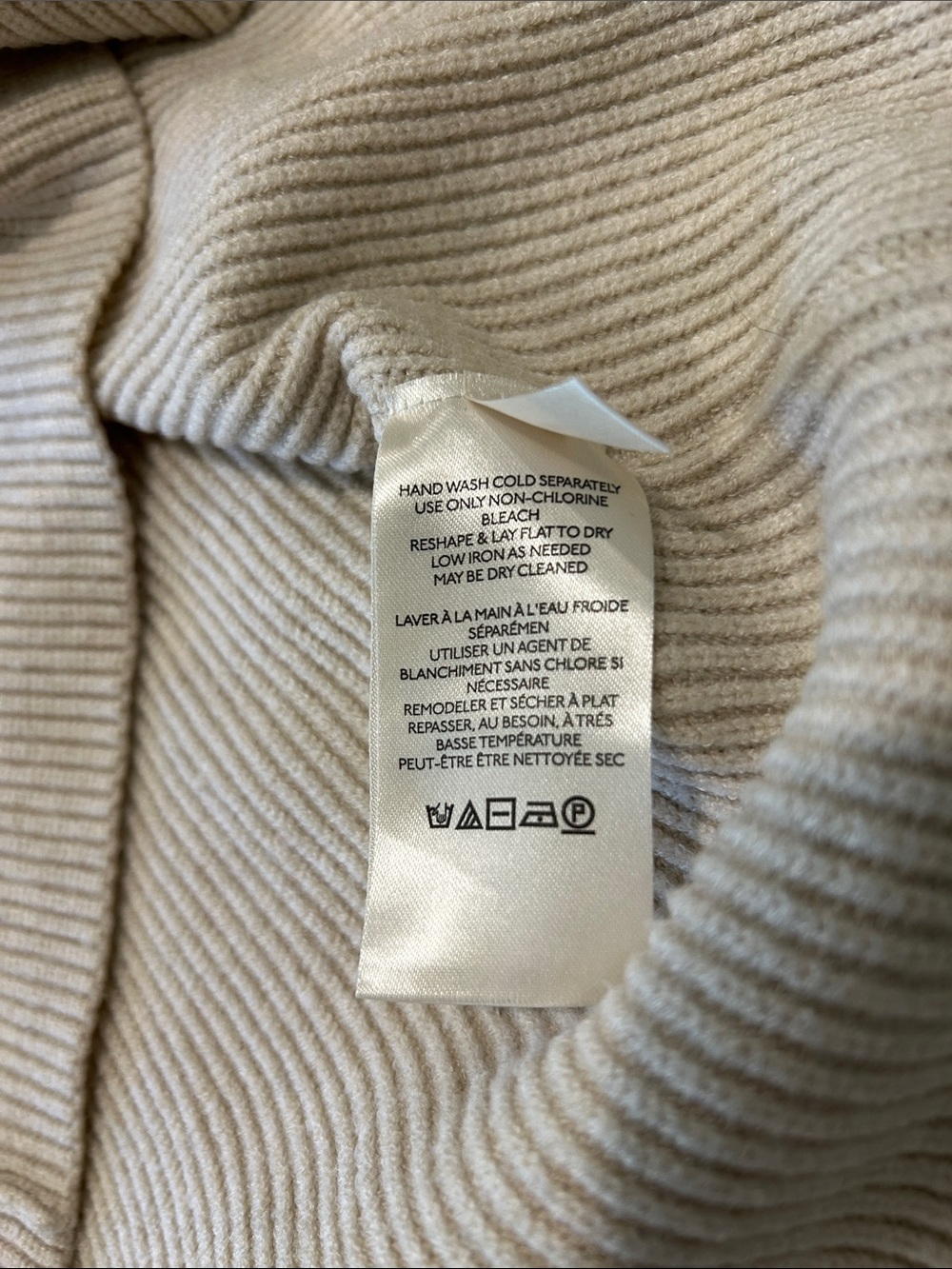 Free People Softly Structured Ribbed Turtleneck Size Small - Picture 6 of 6